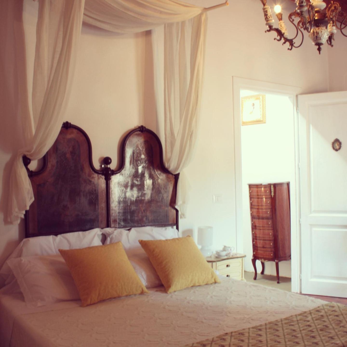 산투 루수르기우 Il Lupo Rosso B&B 외부 사진